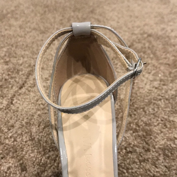 Heels - Picture 5 of 7